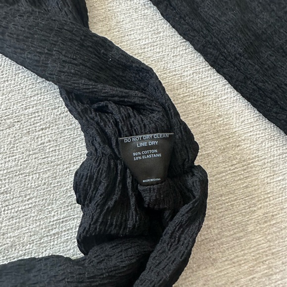 revolve GUIZIO black wrap long sleeve halter top - Picture 4 of 5